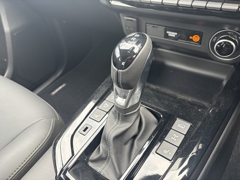 V-CROSS D/C 1.9 4dr Pickup AUTOMATIC DIESEL