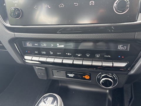 V-CROSS D/C 1.9 4dr Pickup AUTOMATIC DIESEL