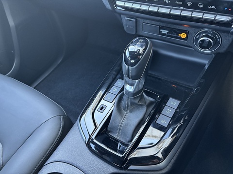 DL40 D/C 1.9 4dr Pickup AUTOMATIC DIESEL