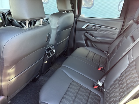 DL40 D/C 1.9 4dr Pickup AUTOMATIC DIESEL