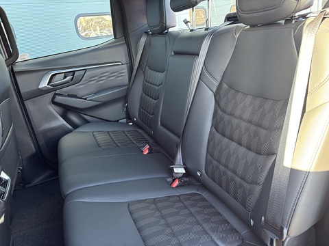 DL40 D/C 1.9 4dr Pickup AUTOMATIC DIESEL