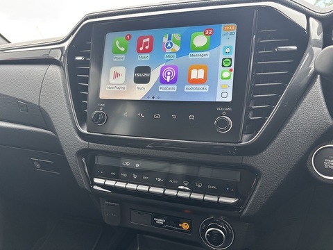 V-CROSS D/C 1.9 4dr Pickup AUTOMATIC DIESEL