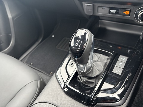 V-CROSS D/C 1.9 4dr Pickup AUTOMATIC DIESEL