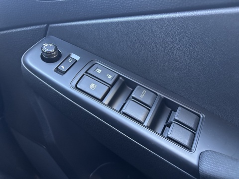 DL20 D/C 1.9 4dr Pickup MANUAL DIESEL