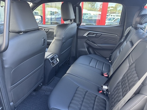 DL40 D/C 1.9 4dr PICKUP MANUAL DIESEL