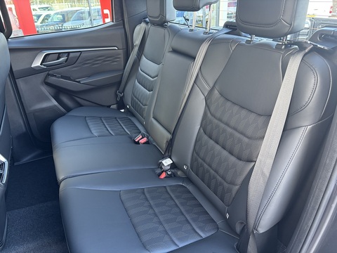 DL40 D/C 1.9 4dr PICKUP MANUAL DIESEL