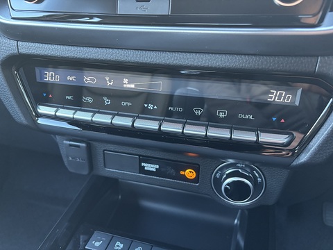 DL40 D/C 1.9 4dr PICKUP MANUAL DIESEL