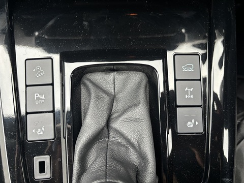 V-CROSS D/C 1.9 4dr PICKUP AUTOMATIC DIESEL