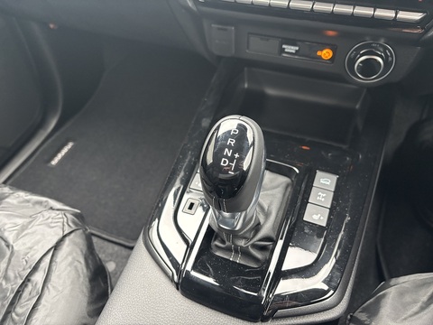 V-CROSS D/C 1.9 4dr PICKUP AUTOMATIC DIESEL