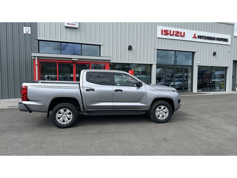 Mitsubishi Di-D Challenger Dcb Pick Up 2.4 Automatic Diesel