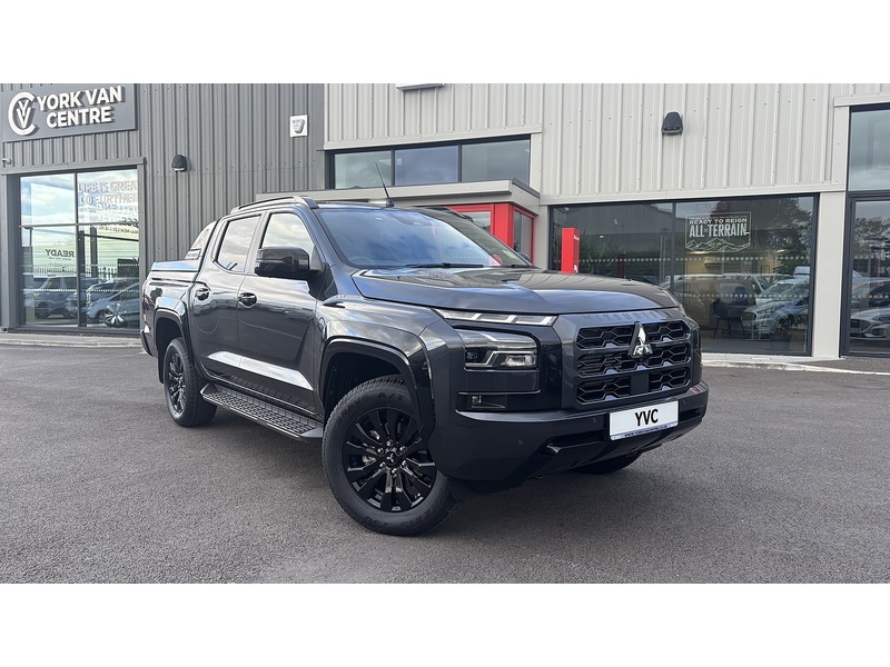Mitsubishi Di-D Barbarian Sda Pick Up 2.4 Automatic Diesel