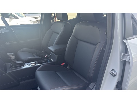 Di-D 4X4 Barbarian Dcb Pick Up 2.4 Automatic Diesel