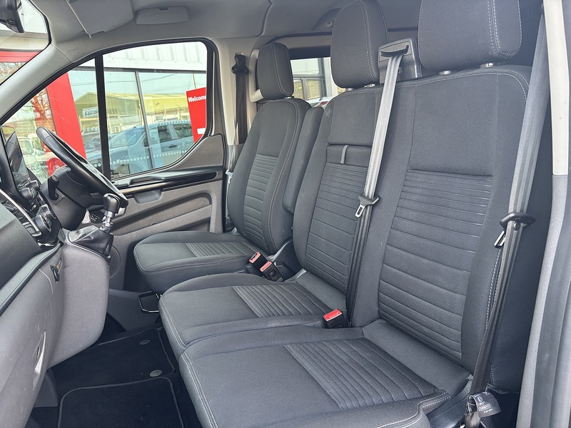 Ford 2.0 320 EcoBlue Limited Crew Van Double Cab 5dr Diesel Manual L1 H1 Euro 6 (s/s) (130 ps)