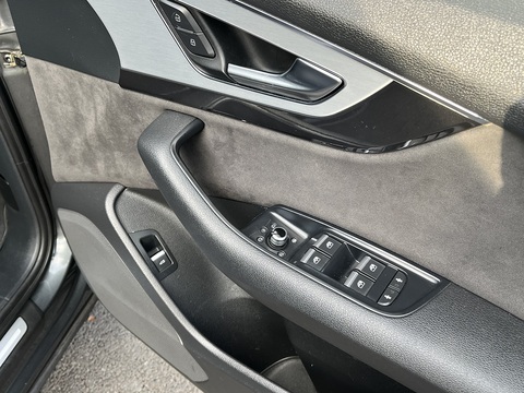 4.0 TDI V8 SUV 5dr Diesel Tiptronic quattro Euro 6 (s/s) (435 ps)