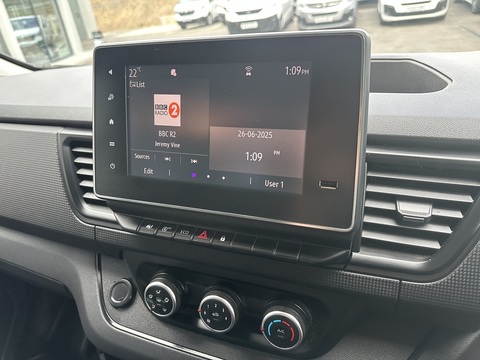 2.0 dCi Blue 30 Business+ Panel Van 5dr Diesel Manual LWB Euro 6 (s/s) (130 ps)