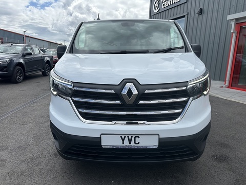 2.0 dCi Blue 30 Business+ Panel Van 5dr Diesel Manual LWB Euro 6 (s/s) (130 ps)