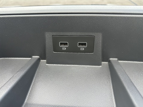 2.0 dCi Blue 30 Business+ Panel Van 5dr Diesel Manual LWB Euro 6 (s/s) (130 ps)