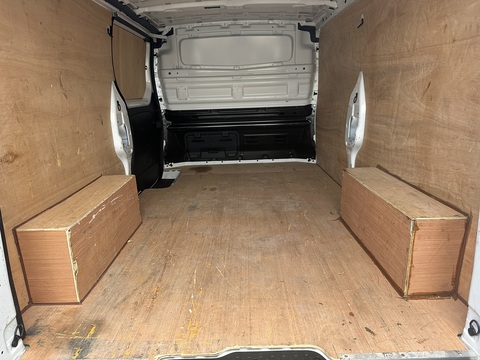 2.0 dCi Blue 30 Business+ Panel Van 5dr Diesel Manual LWB Euro 6 (s/s) (130 ps)