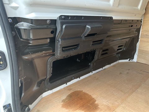 2.0 dCi Blue 30 Business+ Panel Van 5dr Diesel Manual LWB Euro 6 (s/s) (130 ps)