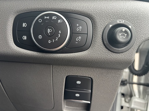 2.0 350 EcoBlue Limited Panel Van 5dr Diesel Auto FWD L3 H2 Euro 6 (s/s) (165 ps)