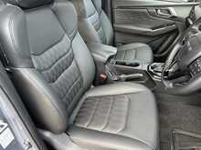 Isuzu D-Max V-CROSS D/C Steel Edition 