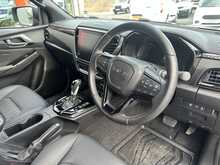 Isuzu D-Max V-CROSS D/C Steel Edition 