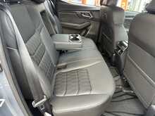 Isuzu D-Max V-CROSS D/C Steel Edition 