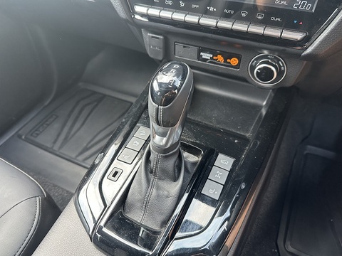 V-CROSS D/C Steel Edition 1.9 4dr Pickup AUTOMATIC DIESEL