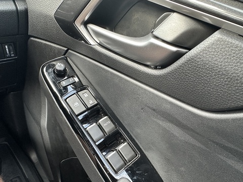 V-CROSS D/C Steel Edition 1.9 4dr Pickup AUTOMATIC DIESEL