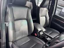 2023 73 TOYOTA HILUX 2.8 INVINCIBLE X D-CAB AUTO EURO 6