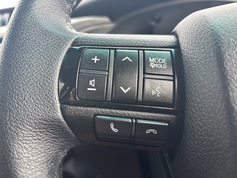 2.8 D-4D Invincible X Pickup Double Cab 4dr Diesel Auto 4WD Euro 6 (s/s) (204 ps)