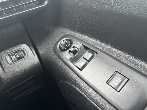 1.5 BlueHDi 950 Professional Premium Long Panel Van 6dr Diesel Manual LWB Euro 6 (100 bhp)