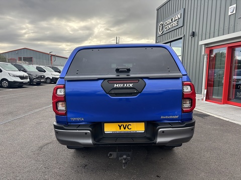 2.8 D-4D Invincible X Pickup Double Cab 4dr Diesel Manual 4WD Euro 6 (s/s) (204 ps)