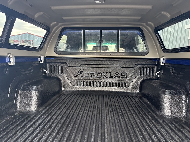 Toyota 2.8 D-4D Invincible X Pickup Double Cab 4dr Diesel Manual 4WD Euro 6 (s/s) (204 ps)