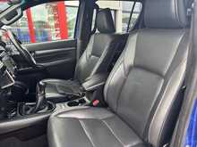 2021 71 TOYOTA HILUX 2.8 INVINCIBLE X 4WD MANUAL EURO 6