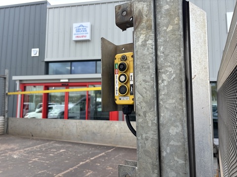 350 EcoBlue Leader 2.0 2dr Dropside Manual Diesel