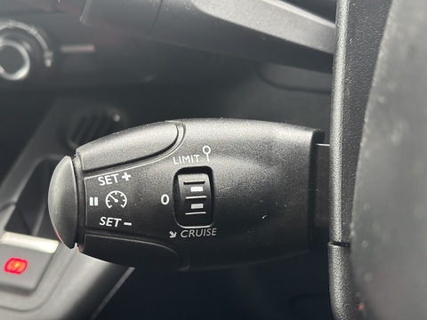 1.5 BlueHDi 1000 Driver Edition M Panel Van 5dr Diesel Manual SWB Euro 6 (s/s) (100 ps)