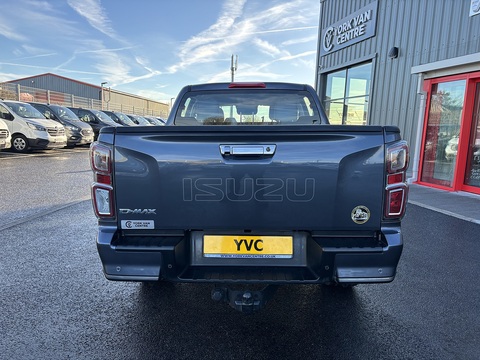 1.9 TD DL40 Pickup 4dr Diesel Auto 4WD Euro 6 (s/s) (164 ps)