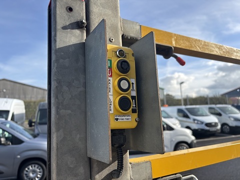 D HPI 14V 35S 3450 2.3 2dr Dropside Manual Diesel