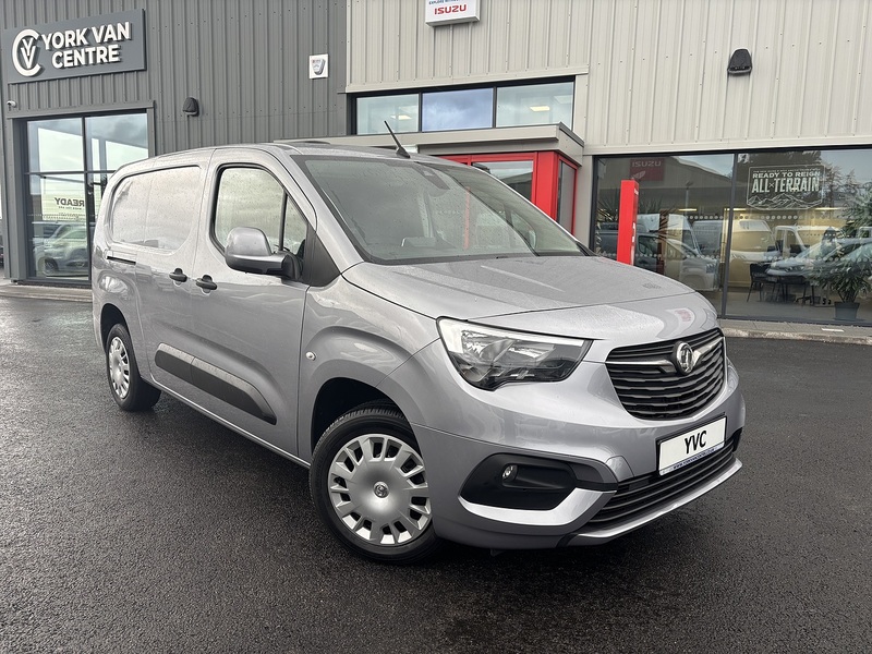 Vauxhall 1.5 Turbo D 2300 Sportive Panel Van 4dr Diesel Manual L2 H1 Euro 6 (100 ps)