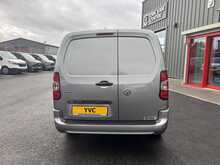 2021 71 VAUXHALL COMBO 1.5 2300 SPORTIVE PANEL VAN MANUAL