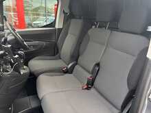 2021 71 VAUXHALL COMBO 1.5 2300 SPORTIVE PANEL VAN MANUAL