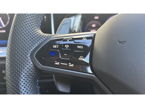 TSI 333 R Black Edition  Hatchback 2.0 Automatic Petrol