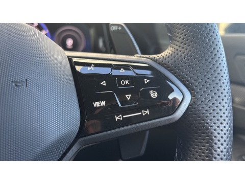TSI 333 R Black Edition  Hatchback 2.0 Automatic Petrol