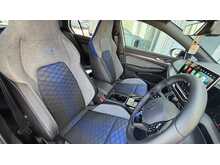 2025 75 VOLKSWAGEN GOLF R 2.0 BLACK EDITION 330BHP PETROL