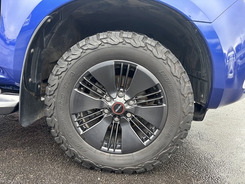 1.9 TD V-Cross Pickup Double Cab 4dr Diesel Auto 4WD Euro 6 (s/s) (164 ps)