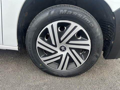 1.5 BlueHDi 950 Professional Premium + Long Panel Van 6dr Diesel Manual LWB Euro 6 (s/s) (100 bhp)