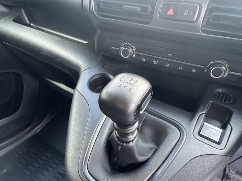 1.5 BlueHDi 950 Professional Premium + Long Panel Van 6dr Diesel Manual LWB Euro 6 (s/s) (100 bhp)