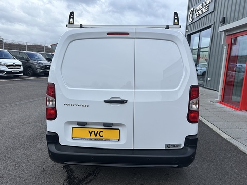 1.5 BlueHDi 950 Professional Premium + Long Panel Van 6dr Diesel Manual LWB Euro 6 (s/s) (100 bhp)