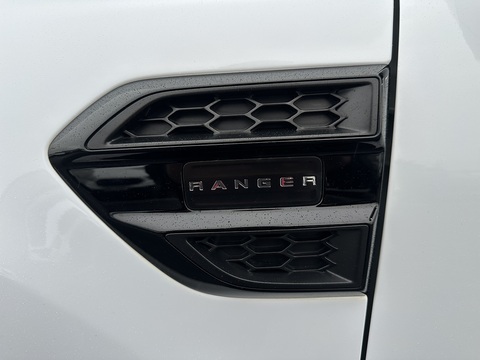 2.0 EcoBlue Wildtrak Pickup Double Cab 4dr Diesel Auto 4WD Euro 6 (s/s) (213 ps)